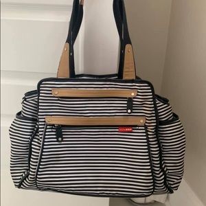 GUC Skip Hop Grand Central